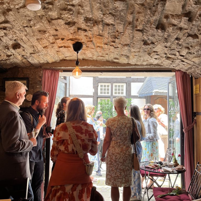 20230602_100506114_iOS