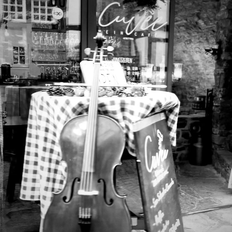 20231217_204833877_iOS